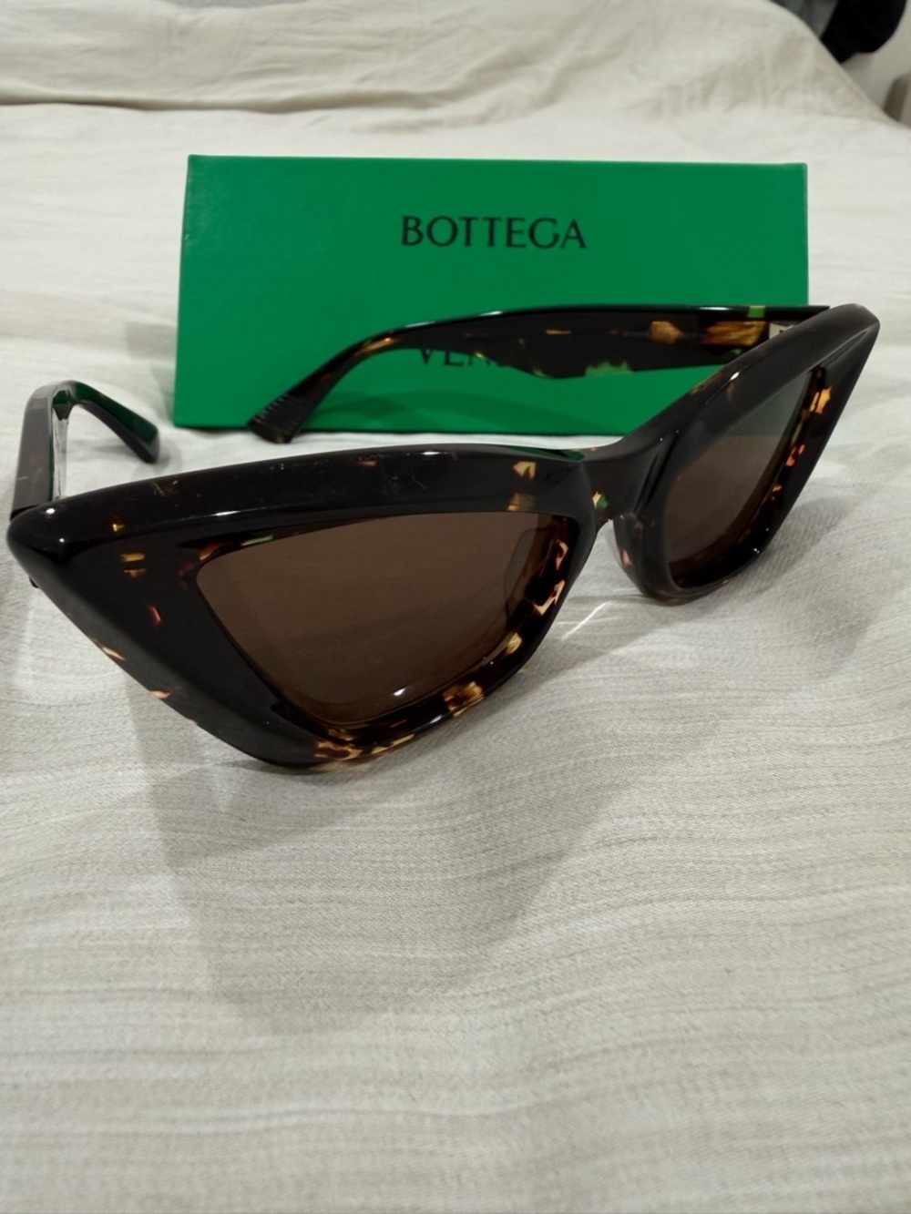 Bottega Veneta Women's Tortoiseshell Cat-Eye Sunglasses - Dark Brown - Picture 4 of 5